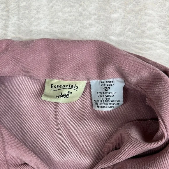 Essentials Dusty Rose Blazer With Flower Embroidery - Picture 2 of 12